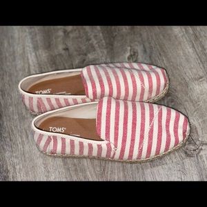 Used. Worn once. Excellent condition